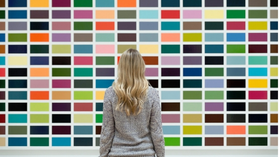 Τι είναι το .... χρώμα ! H GPA STICKERS εξηγει...