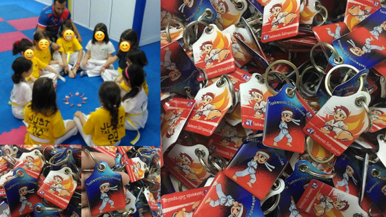 Χαριζοντας χαμογελα με τα Μπρελοκ σμαλτου για την ΤΑΕΚΒΟΝΤΟ ΞΑΝΘΗΣ ΣΙΔΗΡΟΠΟΥΛΟΣ